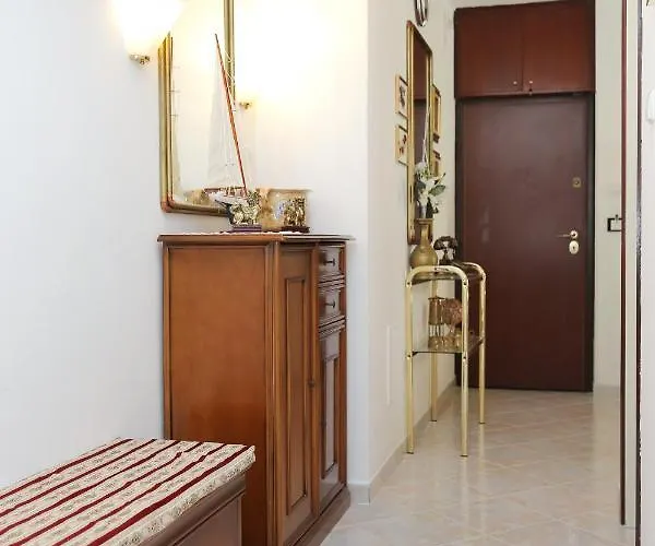 Apartments With Wifi Split - 11783 Apartment *