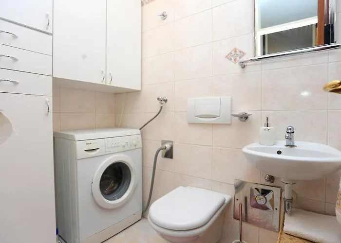 Apartments With Wifi Split - 11783